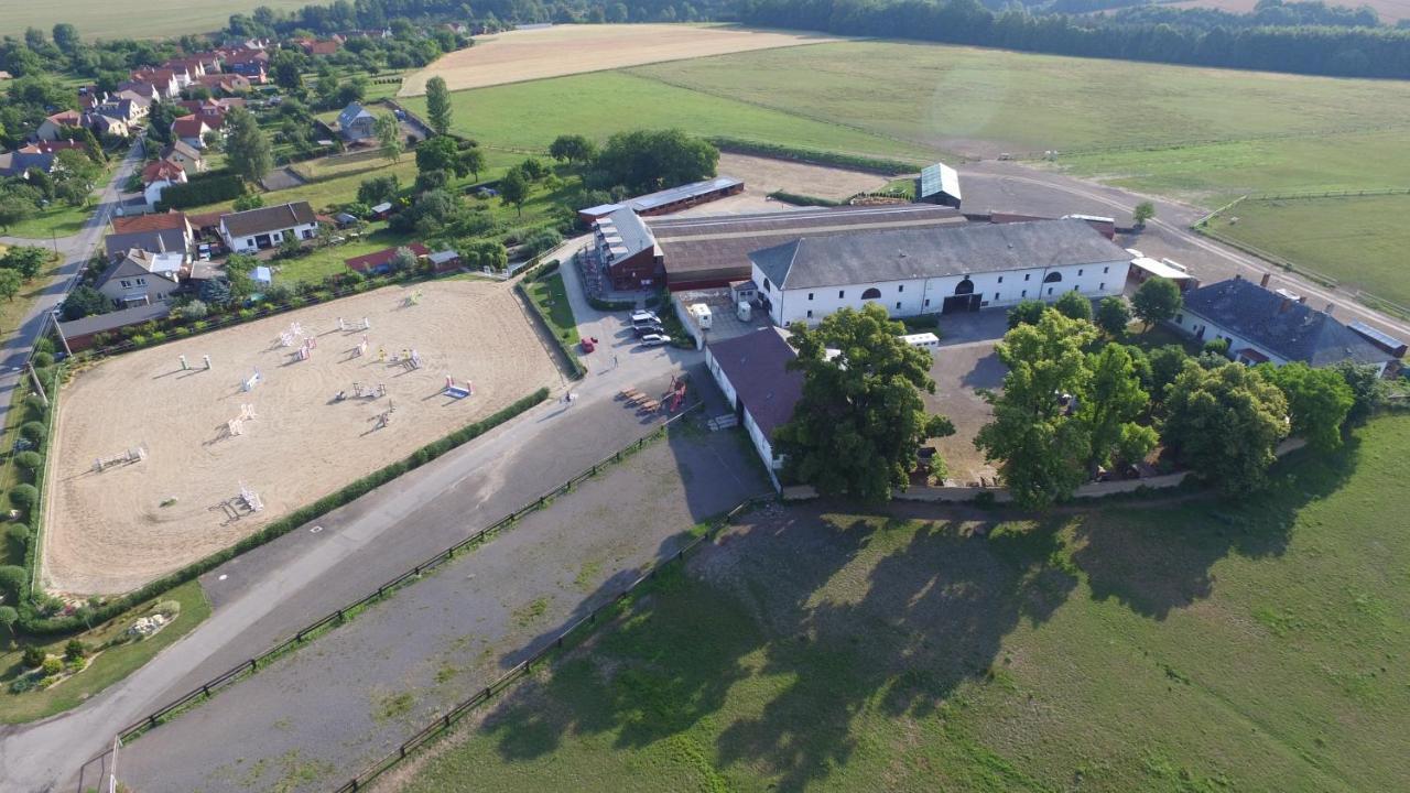 Penzion Jizdarna Sucha Litomyšl Eksteriør billede